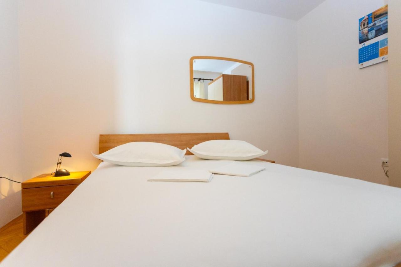 Apartmani Vranjes Podgora Exteriér fotografie