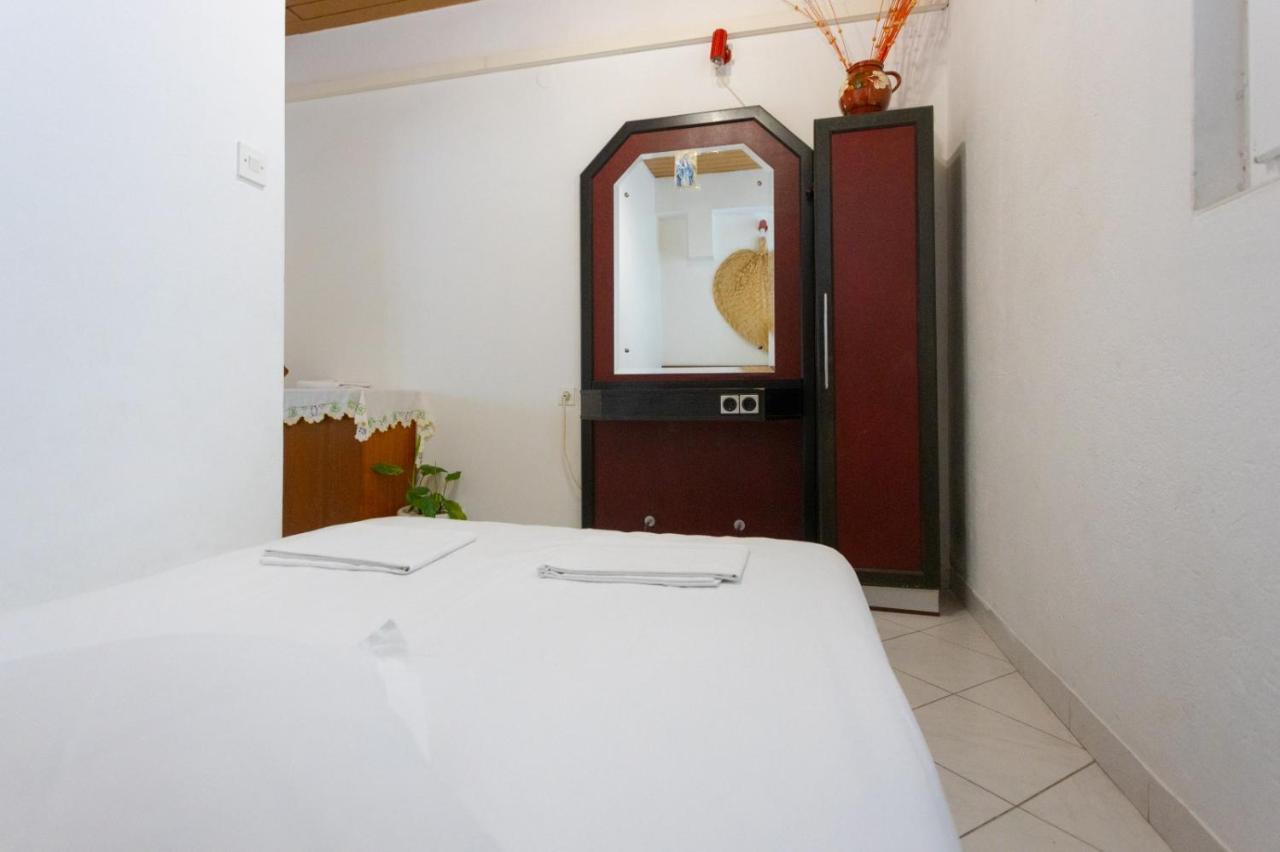 Apartmani Vranjes Podgora Exteriér fotografie