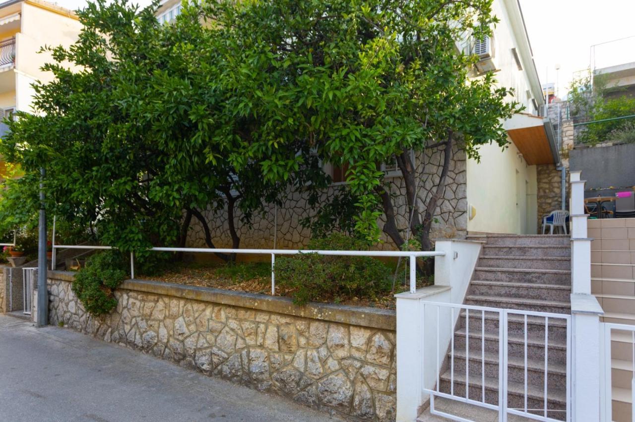 Apartmani Vranjes Podgora Exteriér fotografie