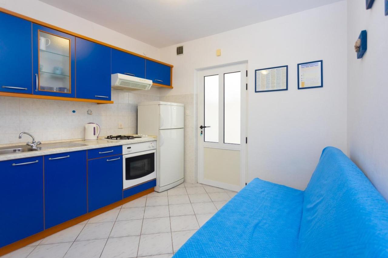 Apartmani Vranjes Podgora Exteriér fotografie