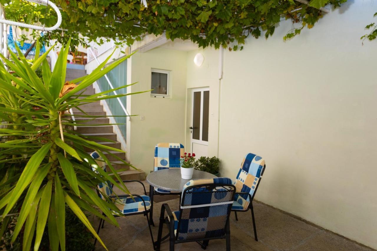 Apartmani Vranjes Podgora Exteriér fotografie